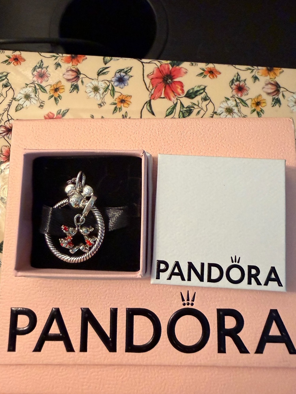 Pandora Disney Mickey O Pendant, necklace & Charm